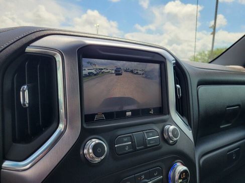 Used 2020 GMC Sierra 1500 SLT AWD/4WD image 19