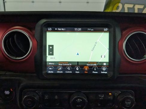 Used 2022 Jeep Gladiator Rubicon w/ Cold Weather Group AWD/4WD image 20