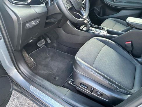 Used 2021 Buick Encore GX Preferred w/ Cold Weather Comfort Package FWD image 10
