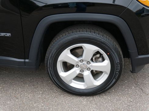 Used 2019 Jeep Compass Latitude w/ Popular Equipment Group image 9