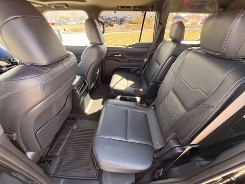 Used 2024 Lexus GX 550 w/ Accessory Package (2T) image 31