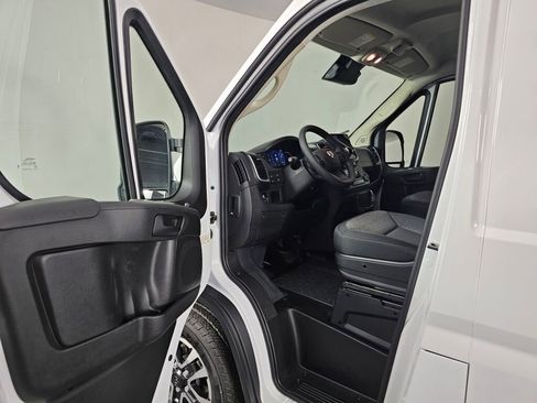 New 2026 RAM ProMaster 2500 w/ Quick Order Package 22G SLT FWD image 20