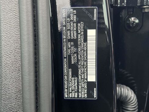 Used 2026 Volvo XC40 B5 Plus w/ Protection Package Premier image 19