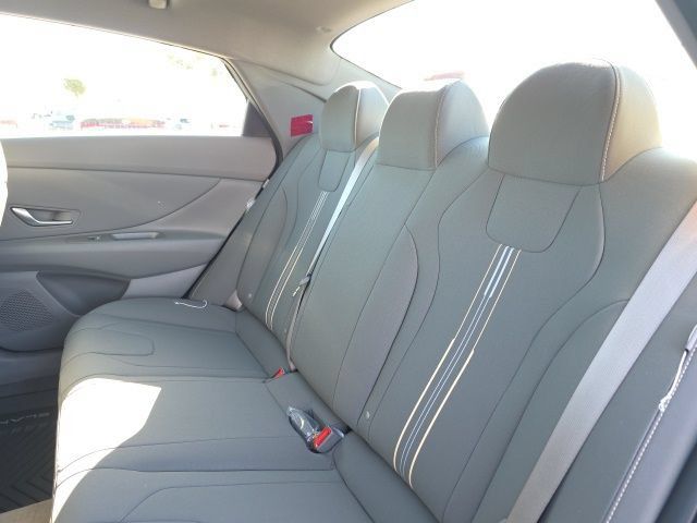 Used 2026 Hyundai Elantra Sport FWD image 7