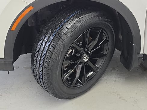 Certified 2025 Honda CR-V Sport image 32