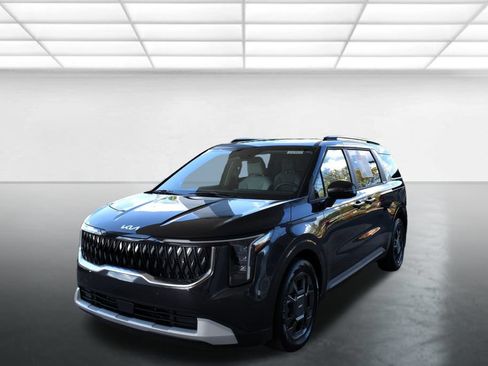 Used 2026 Kia Carnival EX FWD image 6