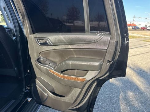 Used 2017 Chevrolet Tahoe LT w/ LT Midnight Edition image 14