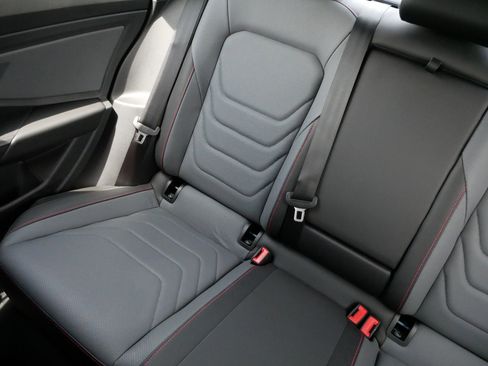 Used 2025 Volkswagen Jetta GLI Autobahn FWD image 12