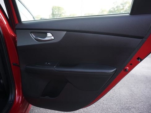 Used 2021 Kia Forte LXS FWD image 20