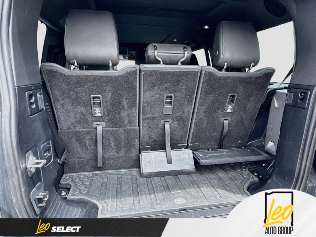 Used 2023 Land Rover Defender 130 X AWD/4WD image 29
