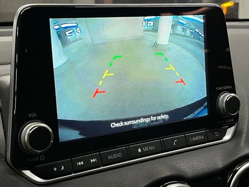 Used 2022 Nissan Sentra SR w/ Midnight Edition image 26