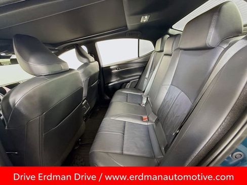 Used 2025 Toyota Camry XSE image 9