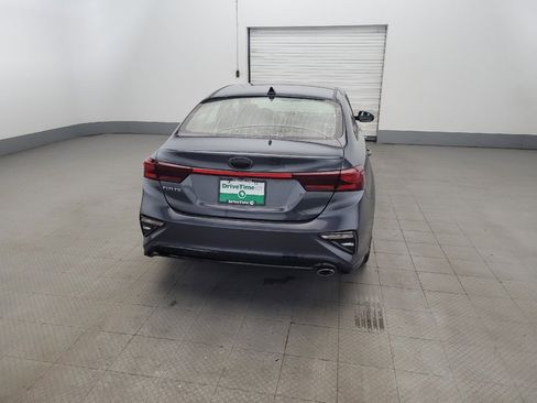 Used 2019 Kia Forte LXS FWD image 7