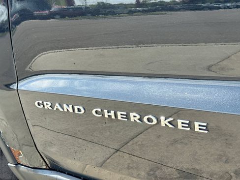 Used 2012 Jeep Grand Cherokee Altitude AWD/4WD image 14