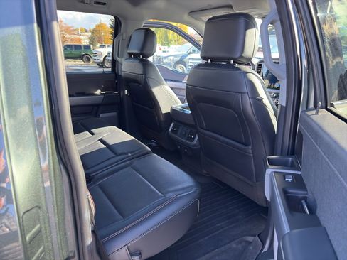 Used 2021 Ford F150 Lariat w/ Max Trailer Tow Package image 25