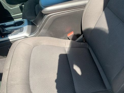 Used 2020 Chevrolet Colorado LT RWD image 11