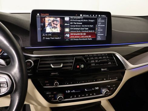 Used 2023 BMW 530i xDrive w/ Convenience Package image 6