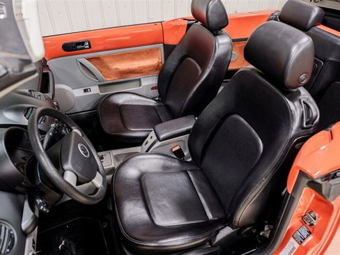 Used 2004 Volkswagen Beetle GLS FWD image 10