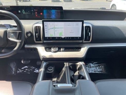 Certified 2025 Ford Expedition Max Active AWD/4WD image 13