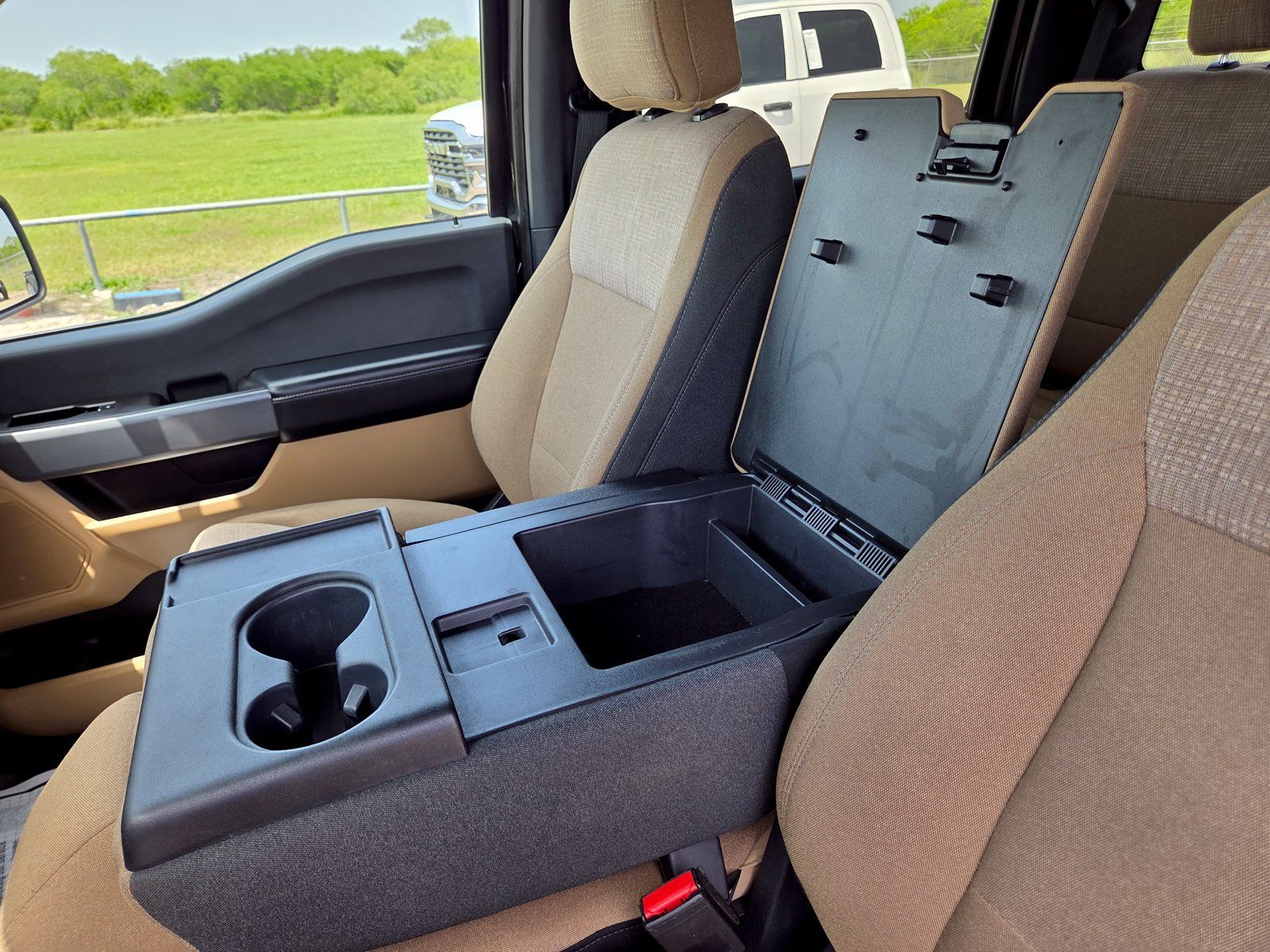 Used 2021 Ford F150 XLT AWD/4WD image 30