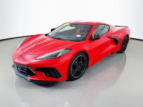 Used 2024 Chevrolet Corvette Stingray Preferred Cpe w/ 2LT RWD image 3