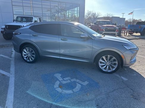 Used 2024 Buick Envista Avenir image 34