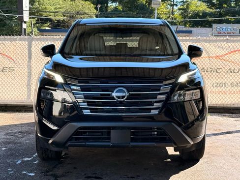 Used 2025 Nissan Rogue SV AWD/4WD image 54