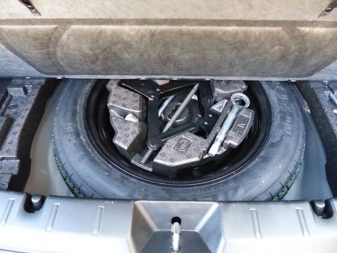 Used 2023 Subaru Crosstrek 2.0i Premium image 39