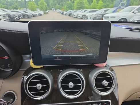 Used 2016 Mercedes-Benz GLC 300 image 3