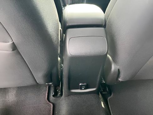 Used 2017 Chevrolet Cruze LT w/ Sun And Sound Package FWD image 27