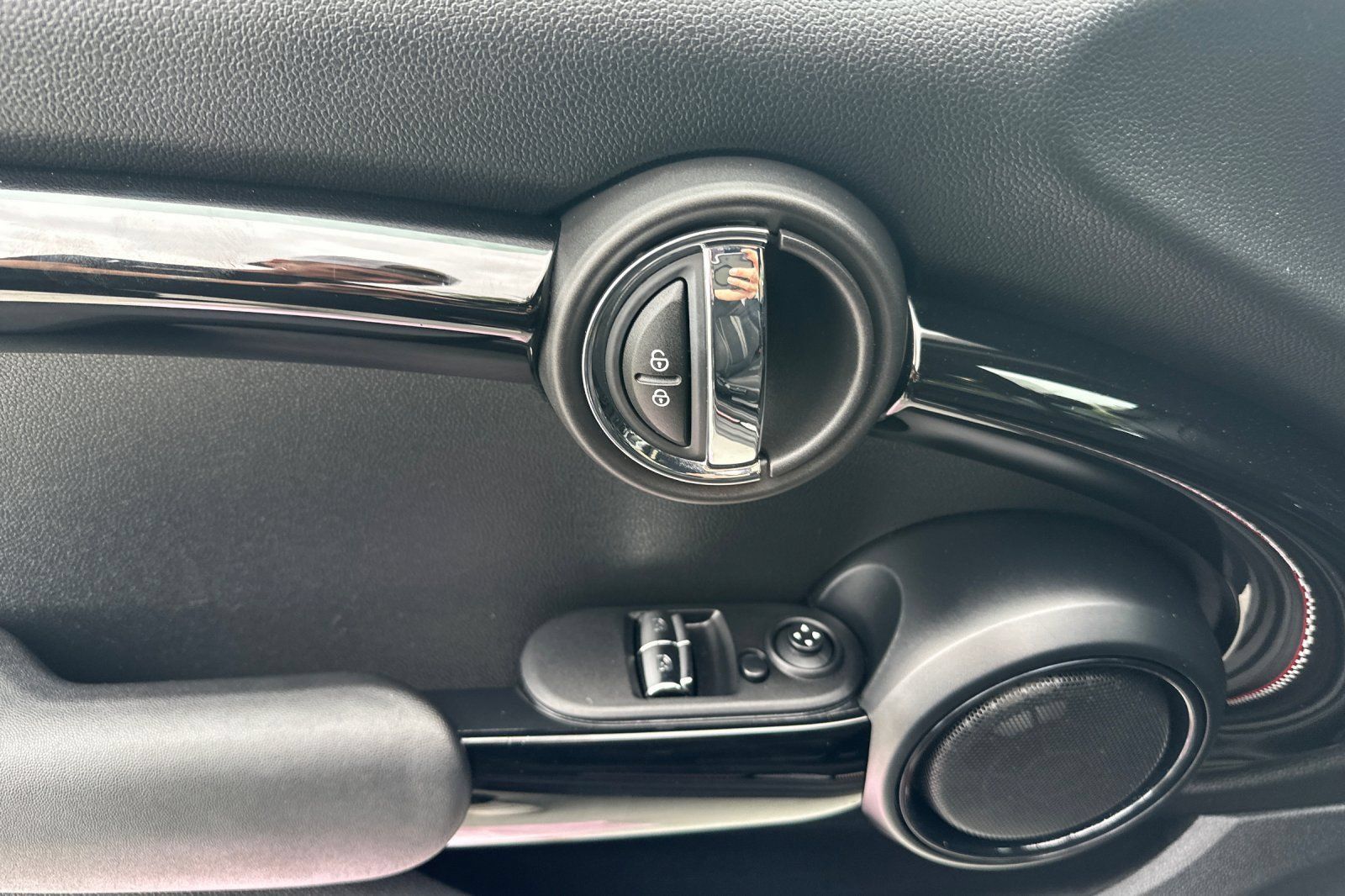 Used 2017 MINI Cooper S FWD image 11