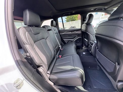 New 2026 Jeep Grand Cherokee Limited AWD/4WD image 21