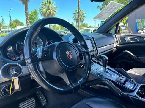 Used 2013 Porsche Cayenne GTS AWD/4WD image 17