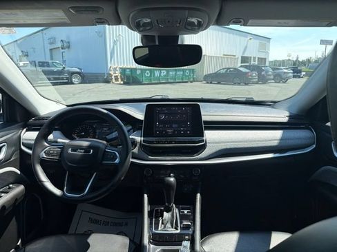 Used 2022 Jeep Compass Latitude w/ Convenience Group AWD/4WD image 13