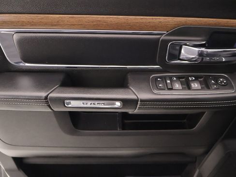 Used 2017 RAM 1500 Laramie w/ Convenience Group image 15