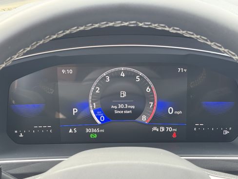 Certified 2023 Volkswagen Tiguan SE FWD image 21