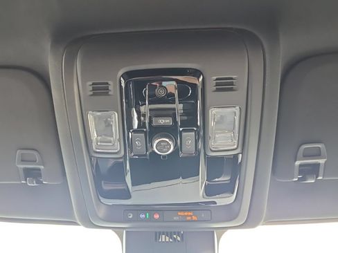 Used 2026 Chevrolet Suburban LT w/ Comfort Package AWD/4WD image 42