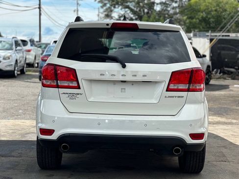 Used 2014 Dodge Journey Limited w/ Flexible Seating Group FWD image 4
