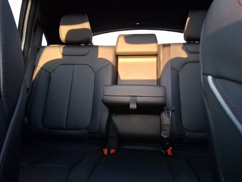 Used 2025 Jeep Wagoneer S Limited image 19