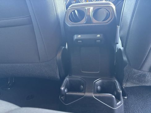 Used 2021 Jeep Wrangler Unlimited Sport image 19