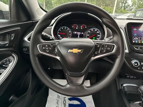 Used 2024 Chevrolet Malibu LT FWD image 14