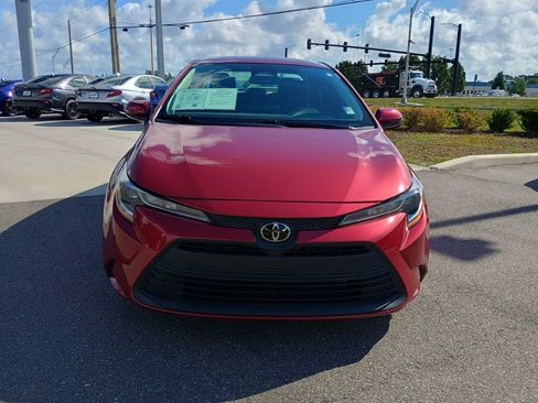 Used 2023 Toyota Corolla LE FWD image 2