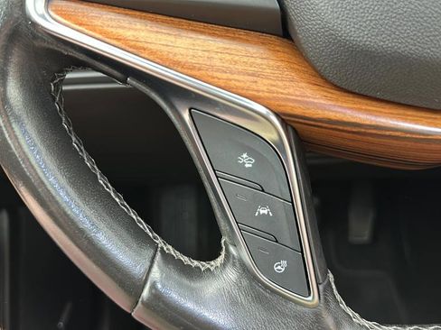 Used 2022 Cadillac XT5 Premium Luxury AWD/4WD image 19