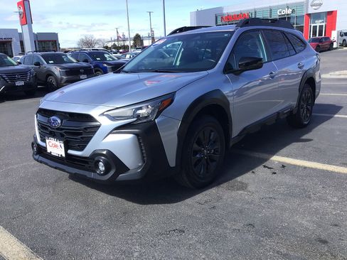 Used 2023 Subaru Outback Onyx Edition XT image 2