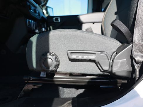 New 2026 Jeep Gladiator Sport image 14