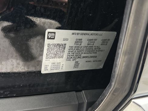 Used 2024 GMC Yukon XL Denali w/ Denali Reserve Package image 34