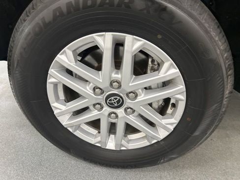 Used 2023 Toyota Tundra SR5 w/ SR5 Convenience Package image 25