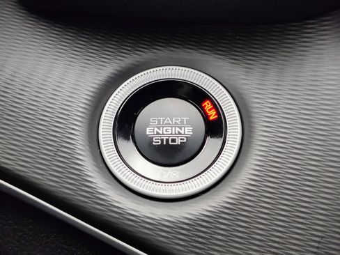 New 2025 Jeep Grand Cherokee Laredo X w/ Luxury Tech Group I image 40