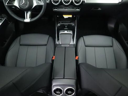 New 2026 Mercedes-Benz GLB 250 image 17