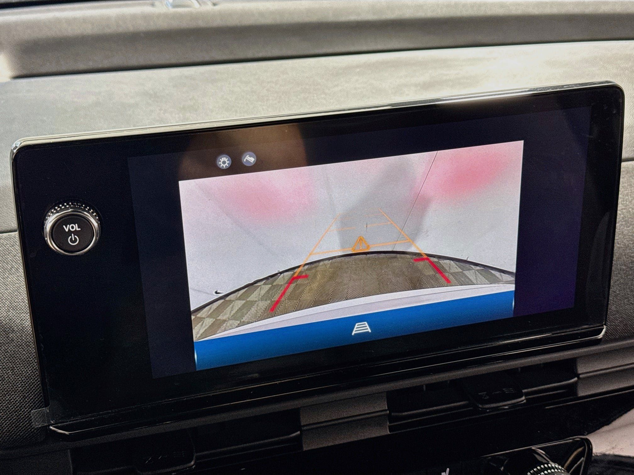 Used 2024 Honda Prologue EX image 3